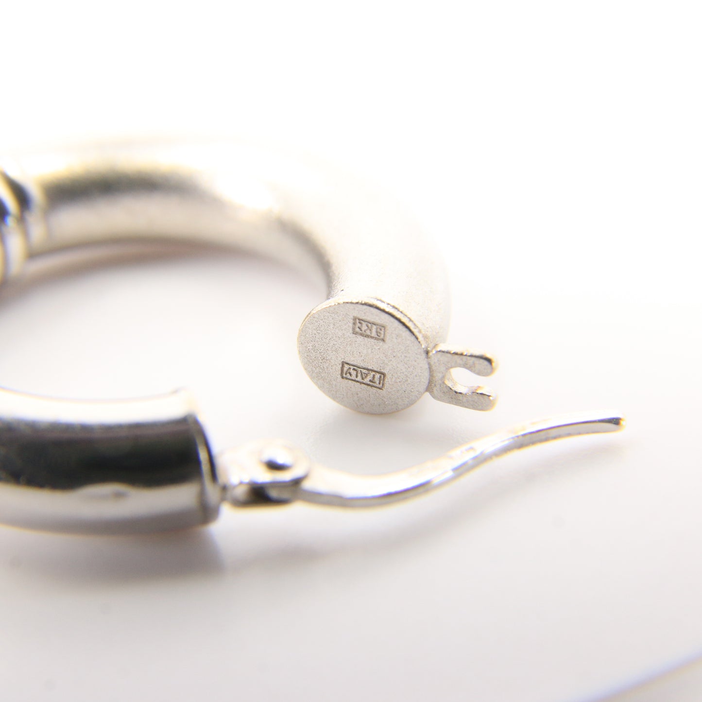 Vintage 9ct Hallmarked White Gold Hoop Earrings Italian Boxed Gift