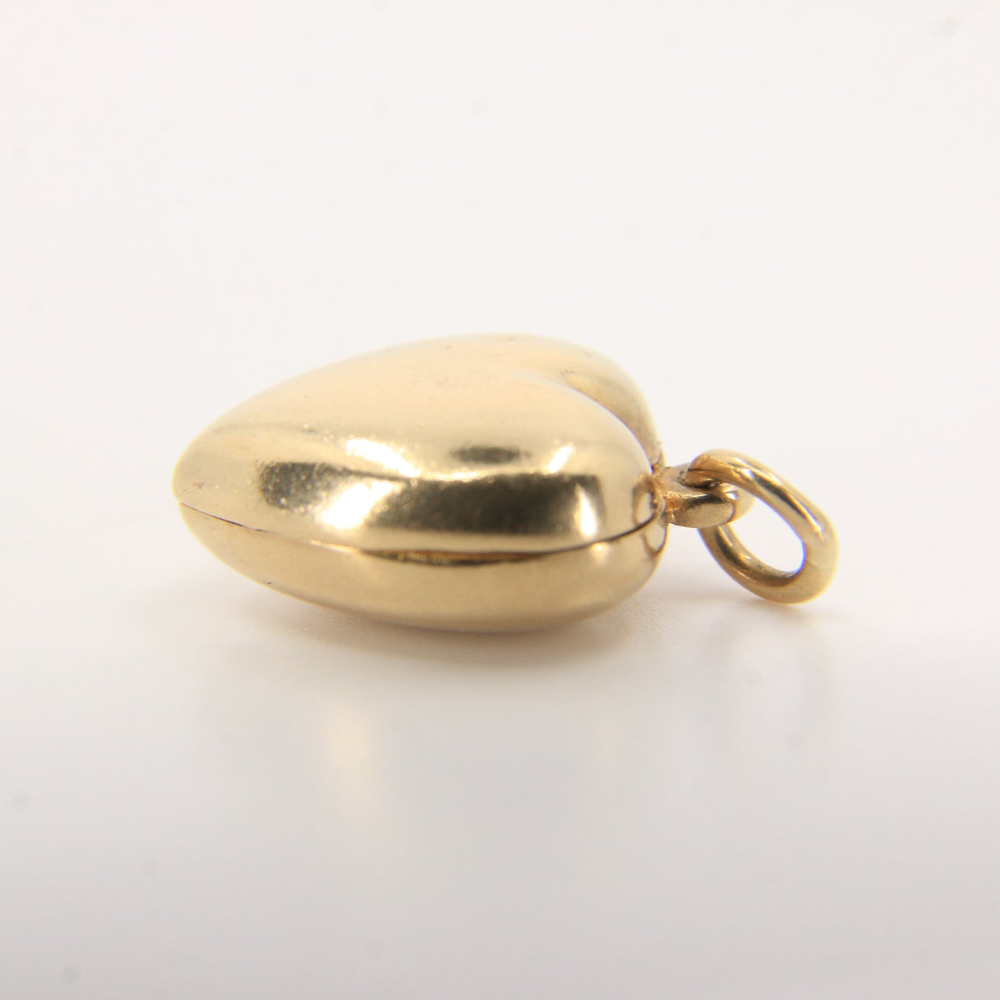 Vintage 9ct Hallmarked Gold Heart Charm – Enamel Dancing Couple