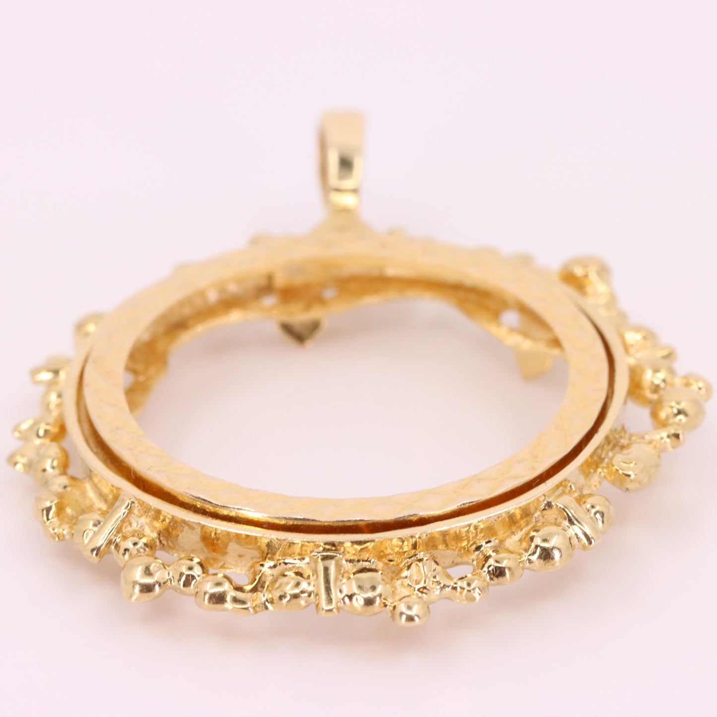 Vintage 9ct Hallmarked Gold Full Sovereign Coin Frame Pendant Mount Holder Charm