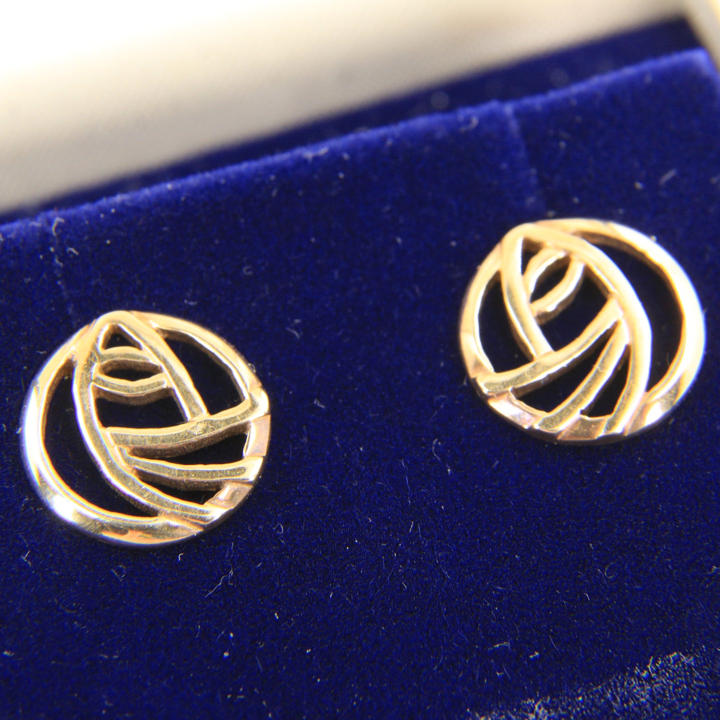 Vintage 9ct Hallmarked Gold Rennie Mackintosh Stud Earrings Art Nouveau Boxed