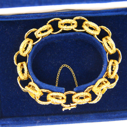 Vintage 1970s London 9ct Chain Link Bracelet Textured Yellow Gold Hallmarked Boxed