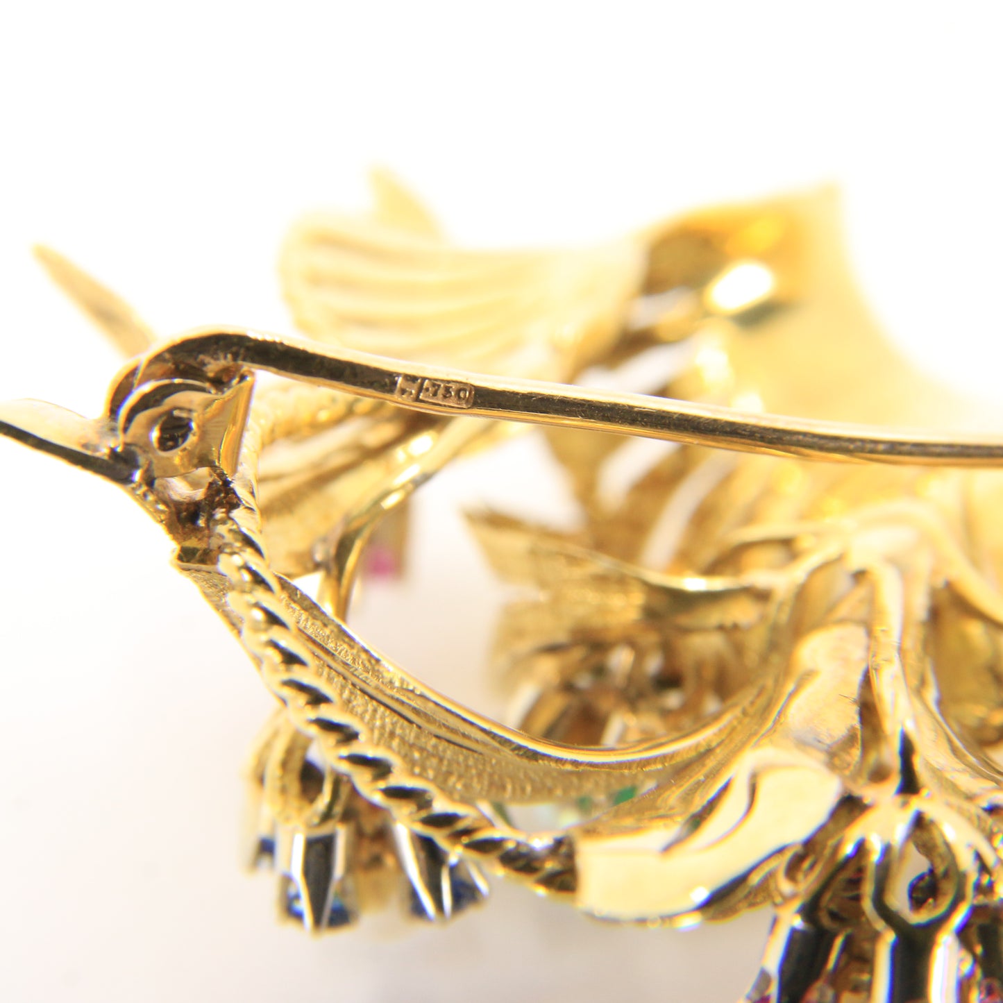 Vintage 18ct Gold Gardenia Brooch Hallmarked Pearl Emerald Topaz