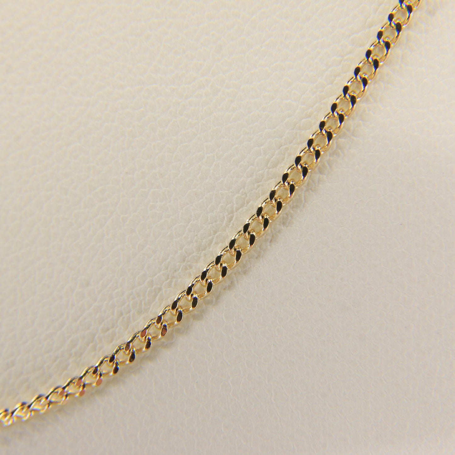 Vintage 9ct Gold Curb Chain Necklace Hallmarked Yellow Gold 18 Inch Boxed Gift