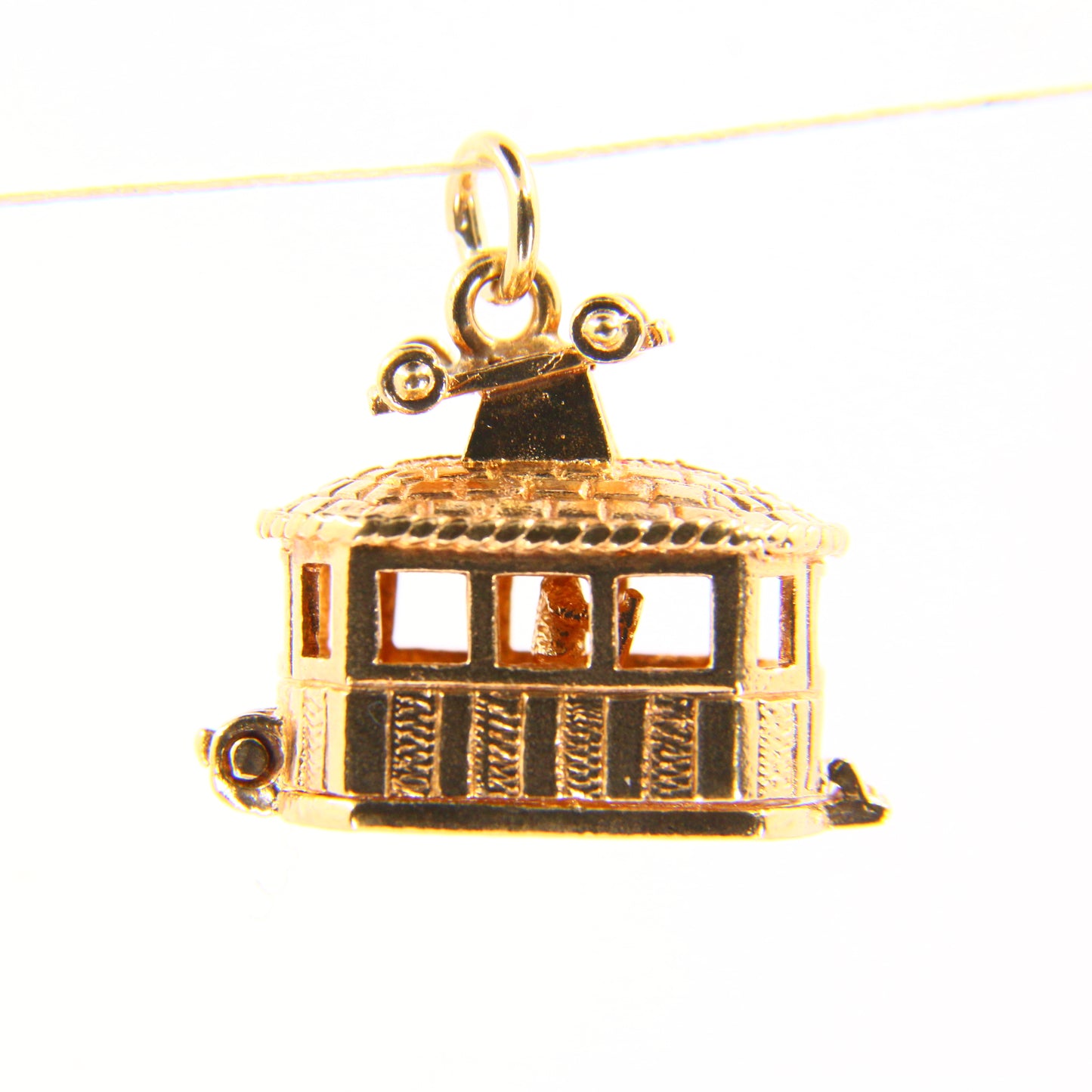 Vintage 9ct Skiing Charm Opening Gondola Ski Lift Hallmarked Yellow Gold Pendant