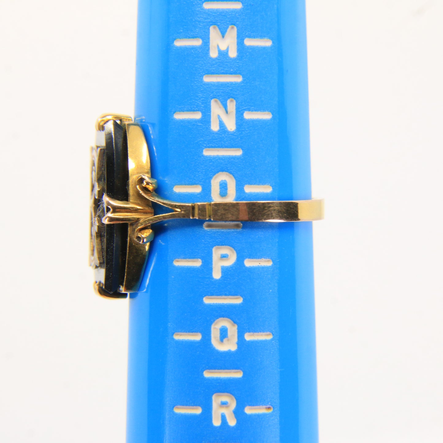 Antique 9ct Hallmarked Yellow Gold Onyx Victorian E Mourning Ring UK Size O 1/2 Boxed