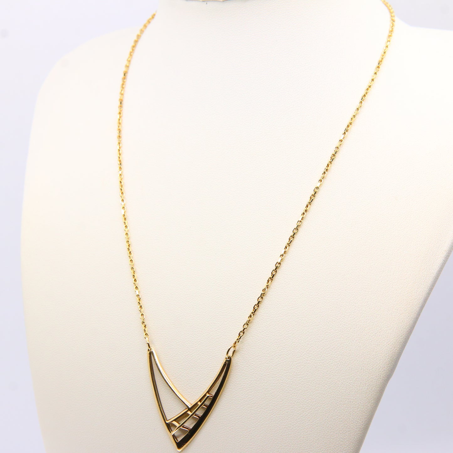 Vintage 9 Carat Gold Stylised Wishbone Pendant on 9ct Gold Chain Necklace