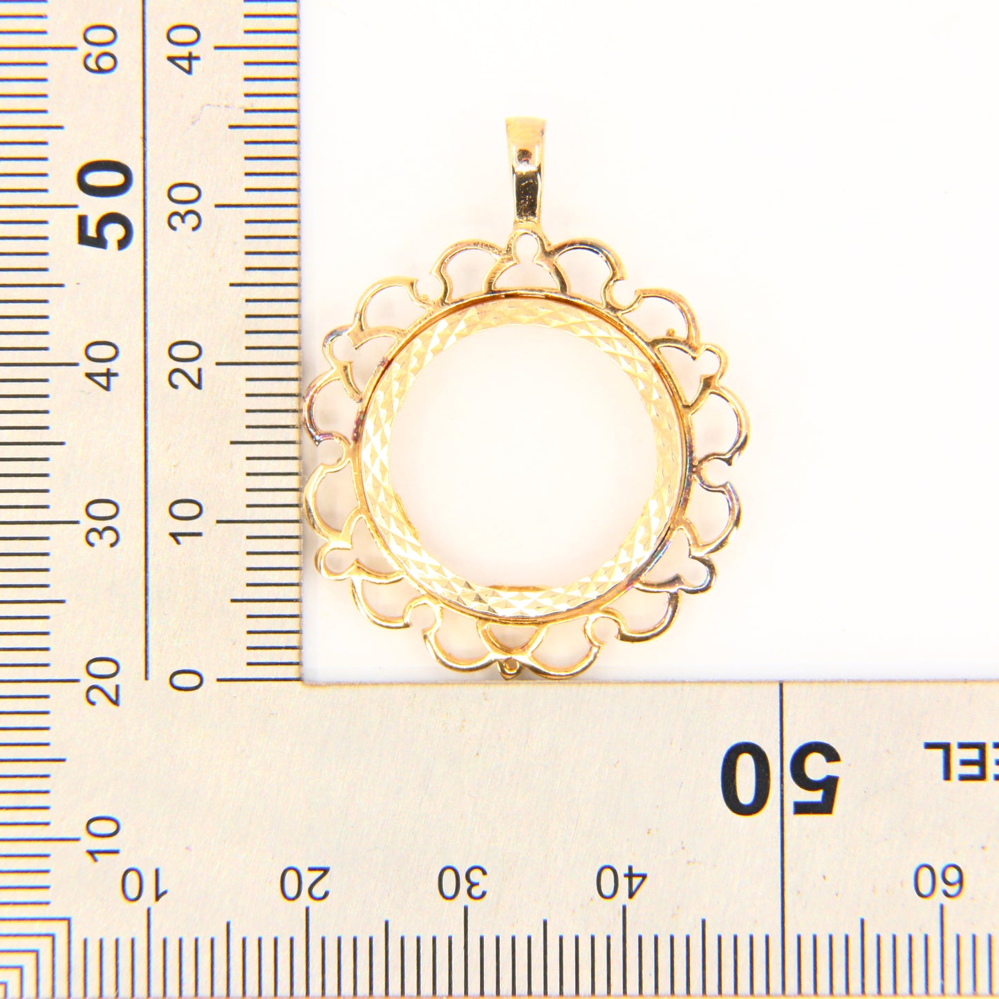 Vintage 9ct Gold Half Sovereign Gold Coin Display Pendant Hallmarked Yellow Gold