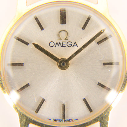 Vintage 18ct Hallmarked Gold Omega Ladies Watch Head 19mm Swiss 17 Jewel Manual Wind
