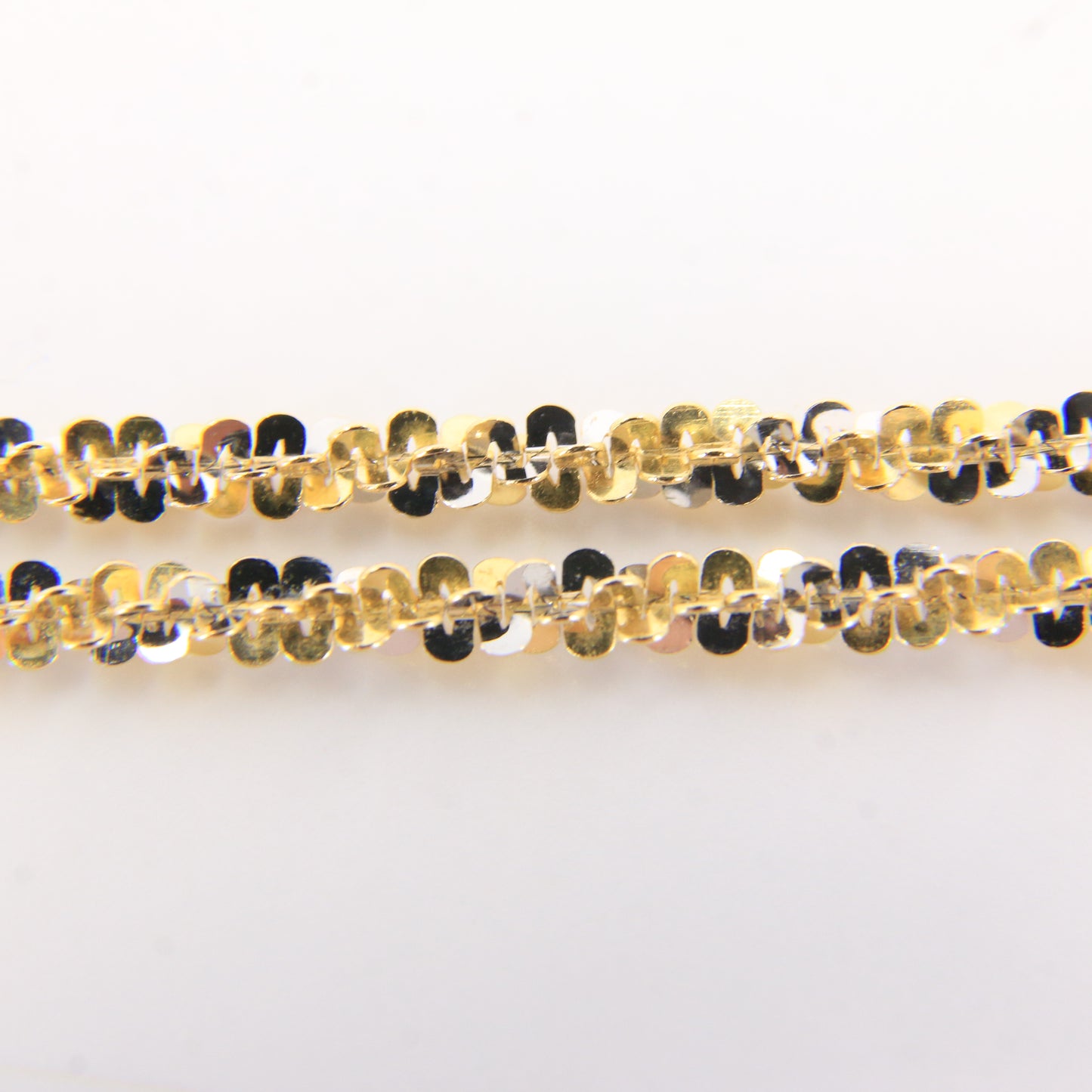 Vintage 9ct Hallmarked Gold Multitone 2.6 mm Twist Link Necklace 18 Inch Boxed