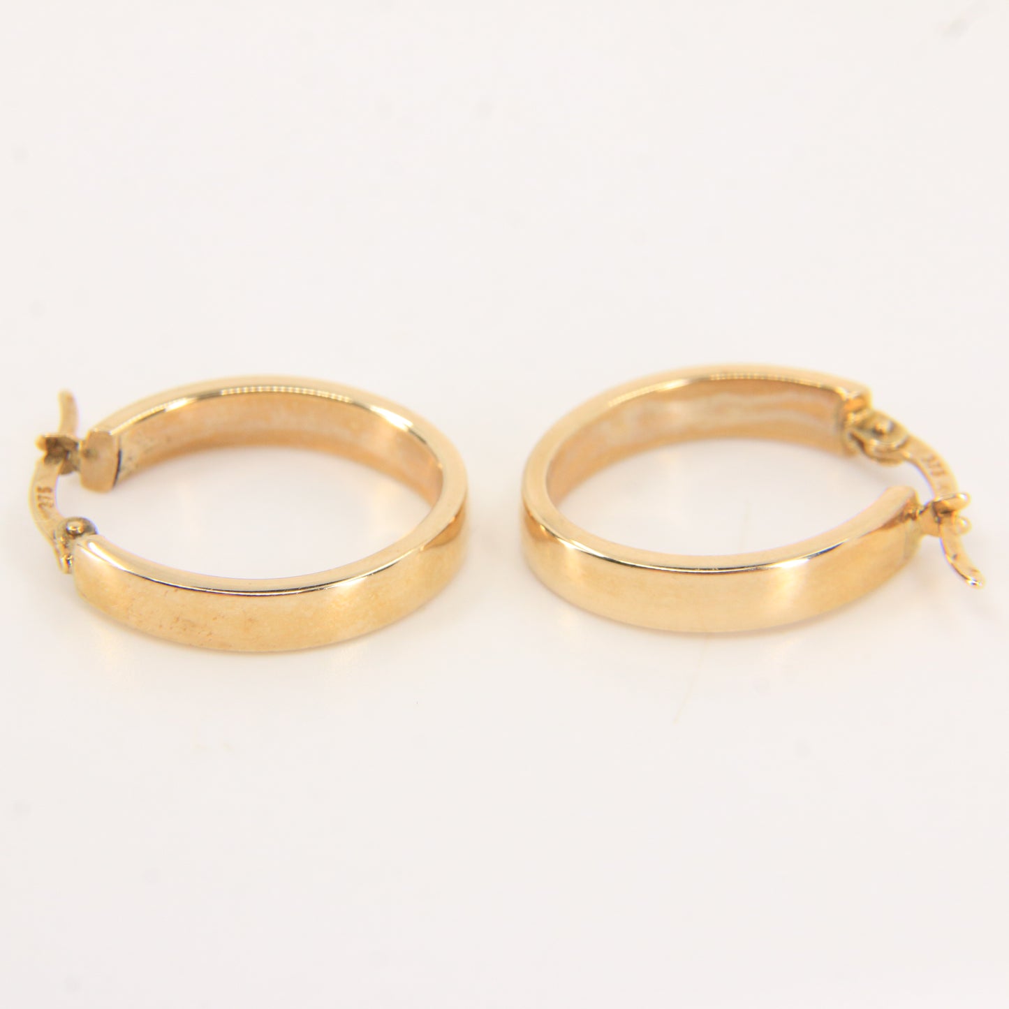 Vintage 9ct Gold Hoop Earrings Oval Lightweight Yellow Gold Boxed Gift
