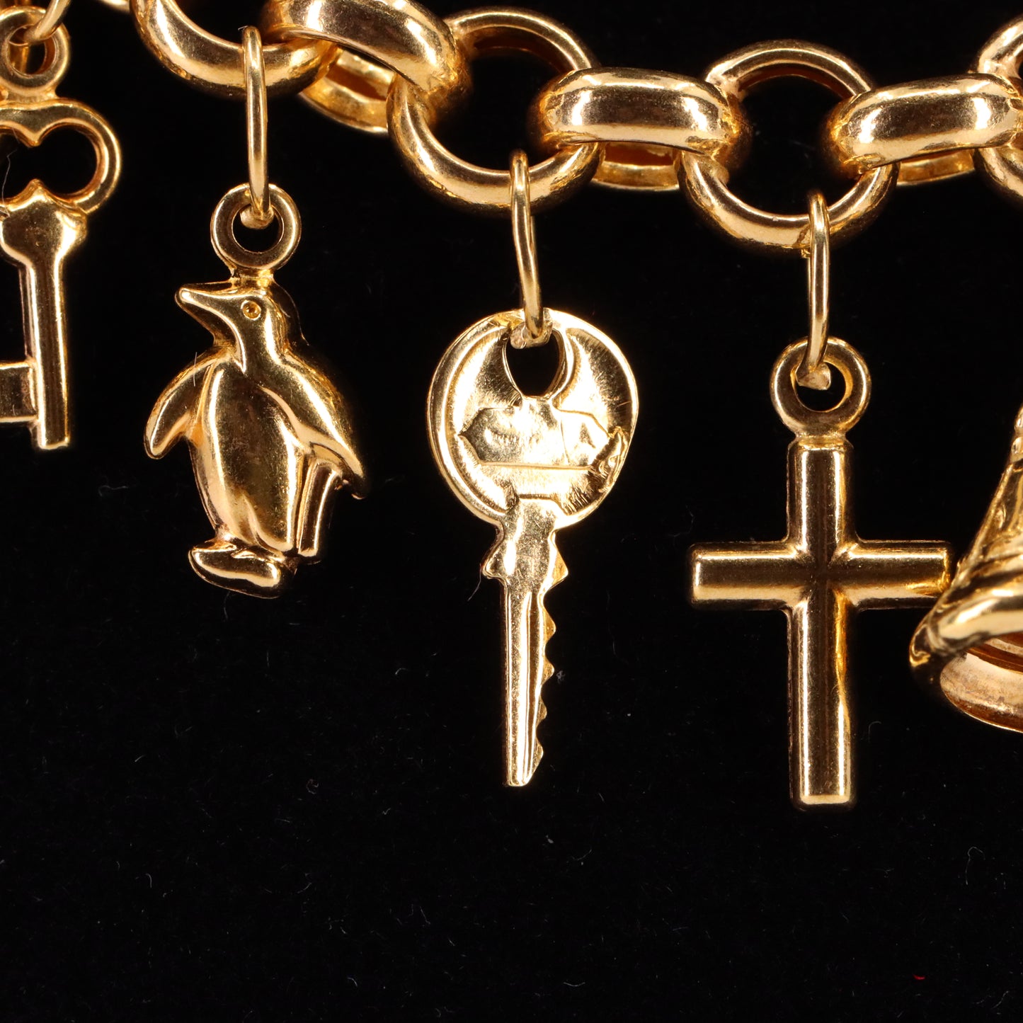 Vintage 9ct Hallmarked Gold Belcher Chain Charm Necklace 20.5 Inch Adjustable Boxed Gift