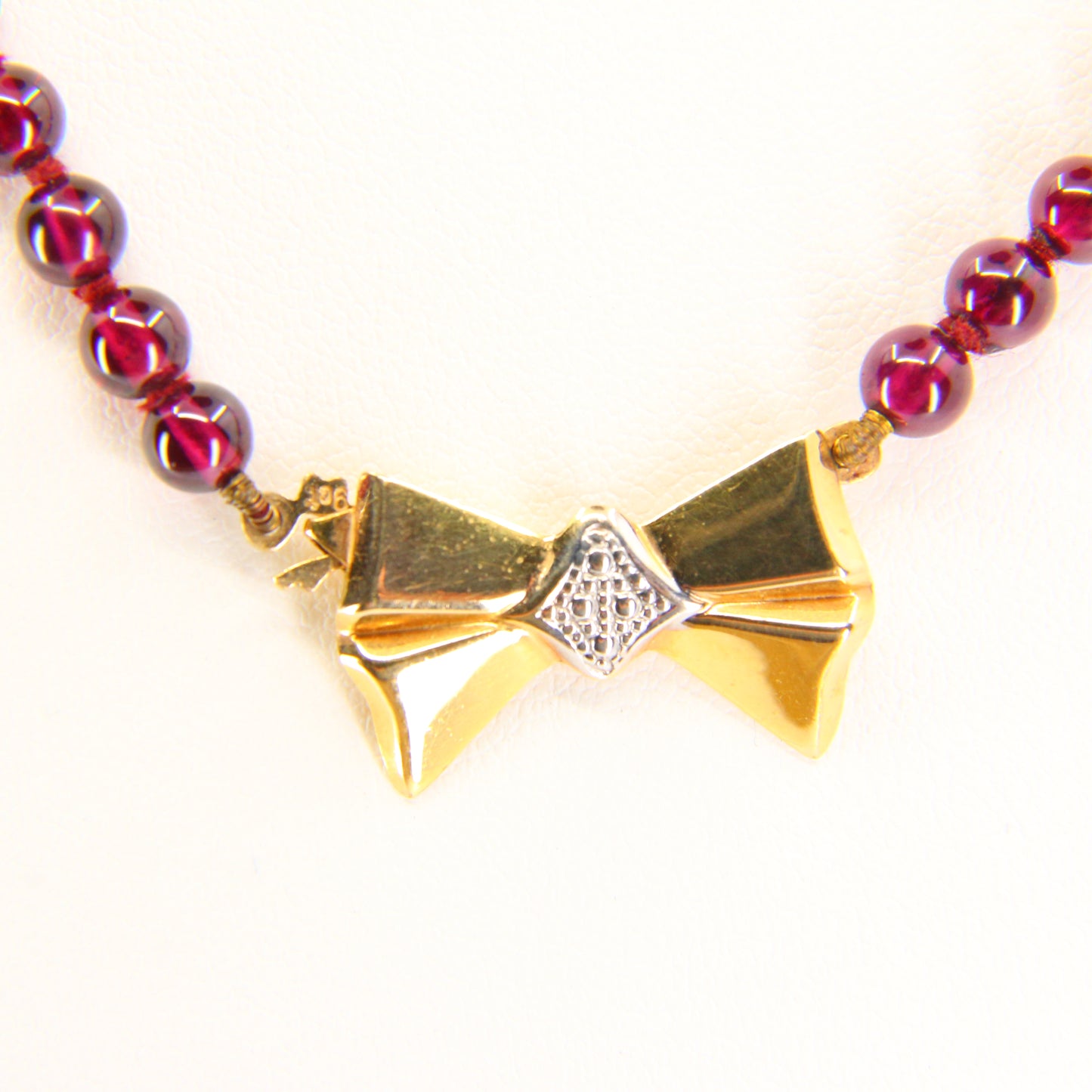 Vintage 9ct Bead Bow Pendant Necklace Yellow Gold Red Garnet 17.5 inch long