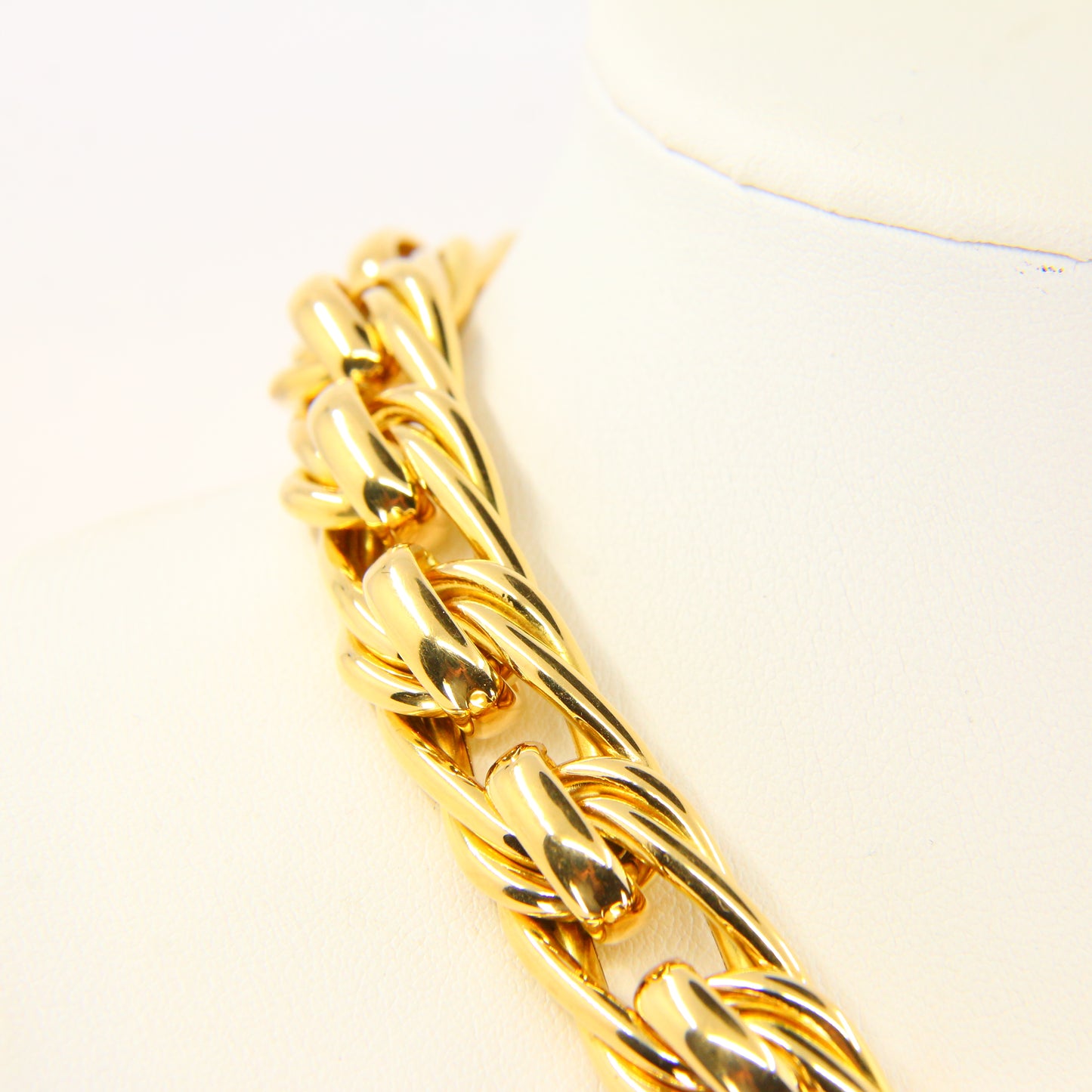 Vintage 18ct Heavy Yellow Gold Necklace British Hallmarked Gold Chain Necklace