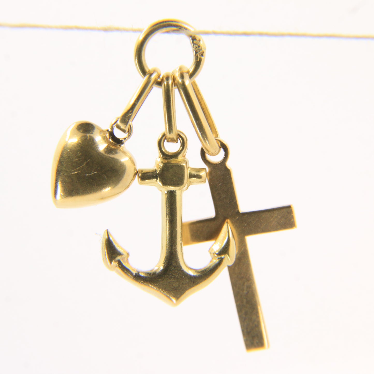 Vintage 18K Gold Faith Hope Charity Charm Heart Anchor Cross Pendant Gift