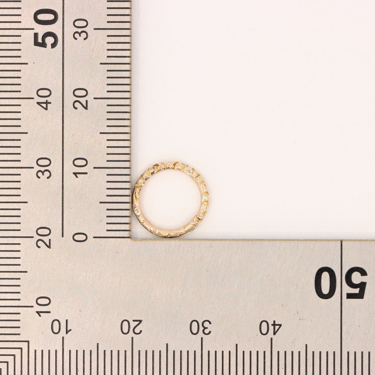 Vintage 9ct Yellow Gold Engraved Split Ring Suspension Loop Pendant Bail Finding