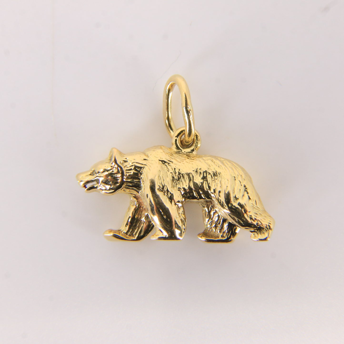 Vintage 18ct Yellow Gold Brown Bear Pendant Wildlife Animal Charm Gift