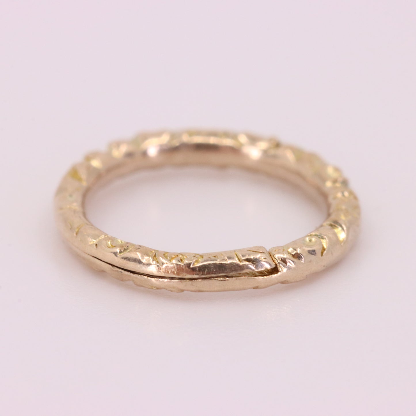 Vintage 9ct Yellow Gold Engraved Split Ring Suspension Loop Pendant Bail Finding