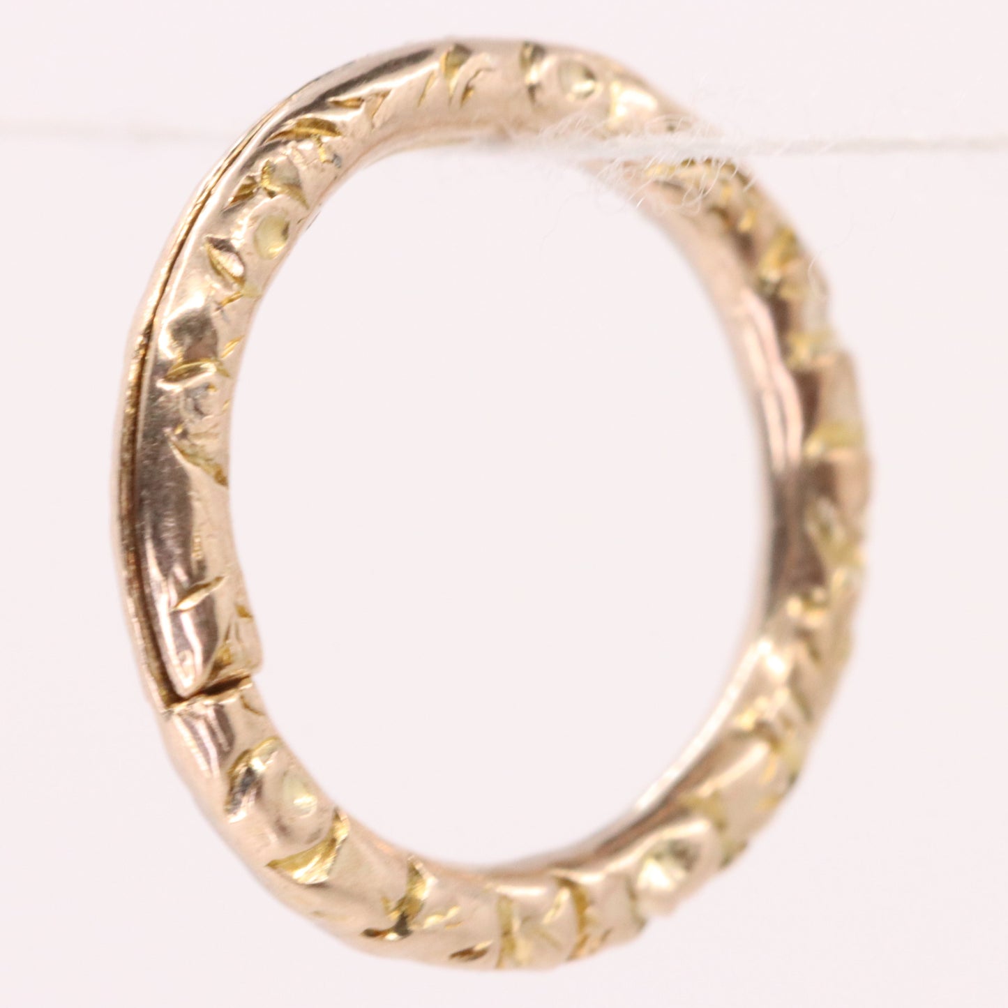 Vintage 9ct Yellow Gold Engraved Split Ring Suspension Loop Pendant Bail Finding