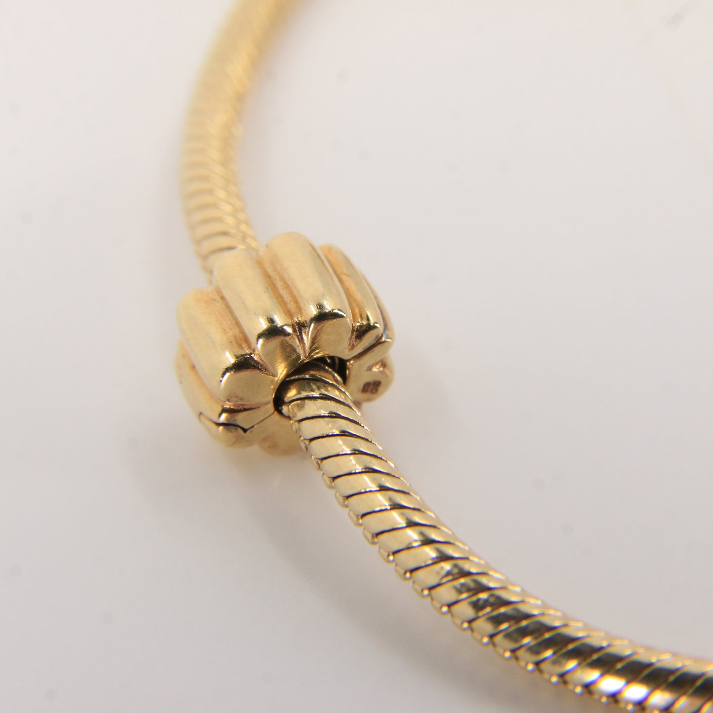 Pandora 14ct Solid Gold Snake Chain Bracelet 19cm Yellow Gold Moments Collection