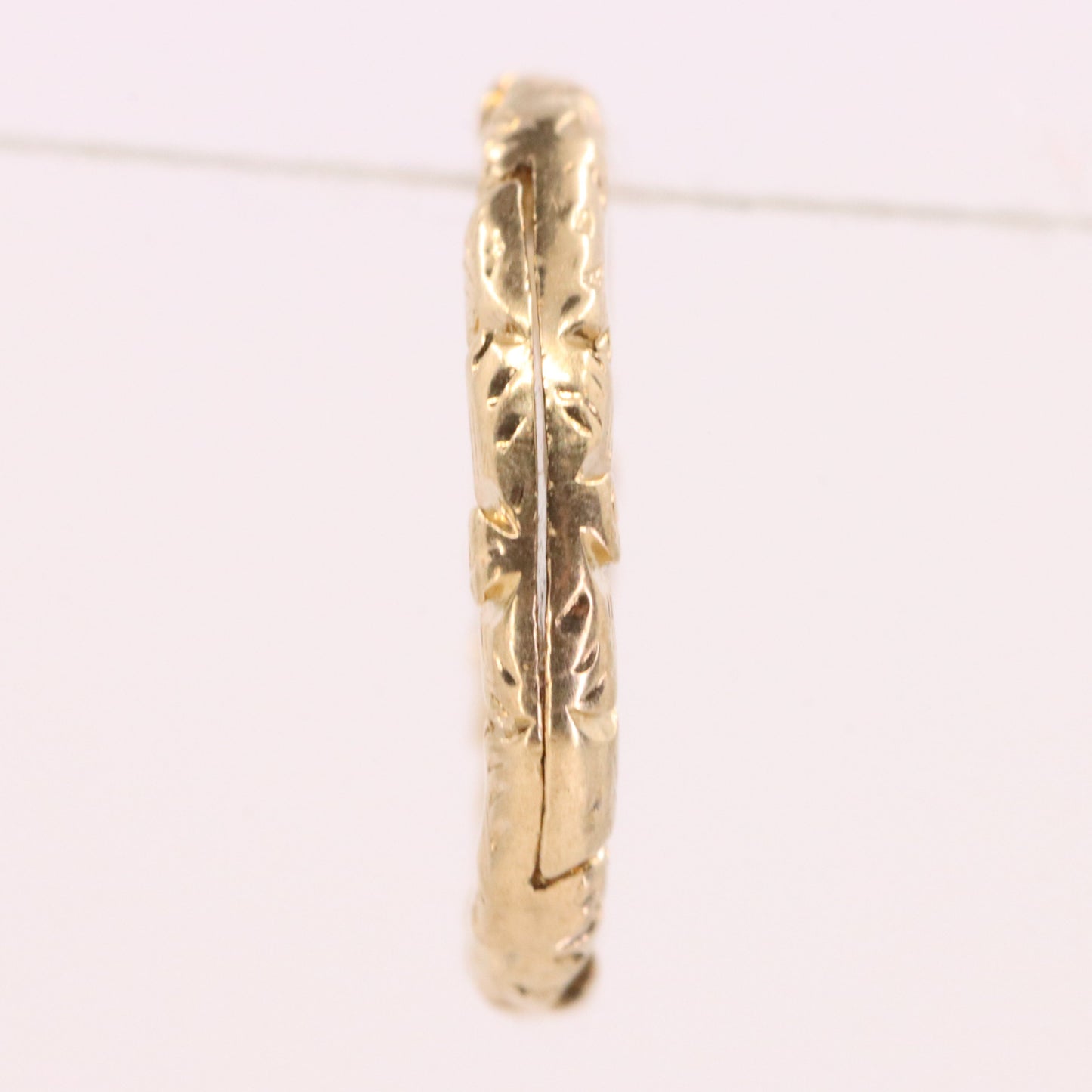 Vintage 9ct Yellow Gold Engraved Split Ring Suspension Loop Pendant Bail Finding