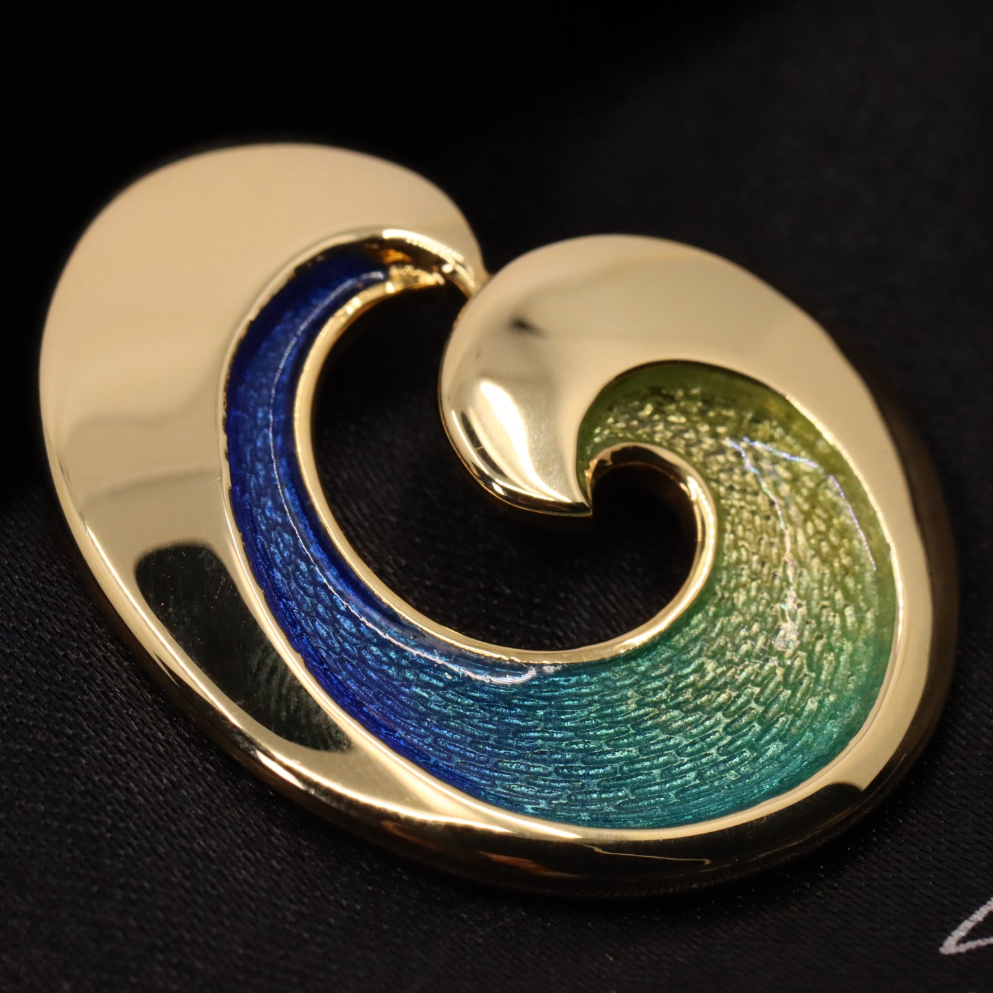 Sheila Fleet 18ct Hallmarked Gold Wave Enamel Pendant Orkney Designer Boxed Gift
