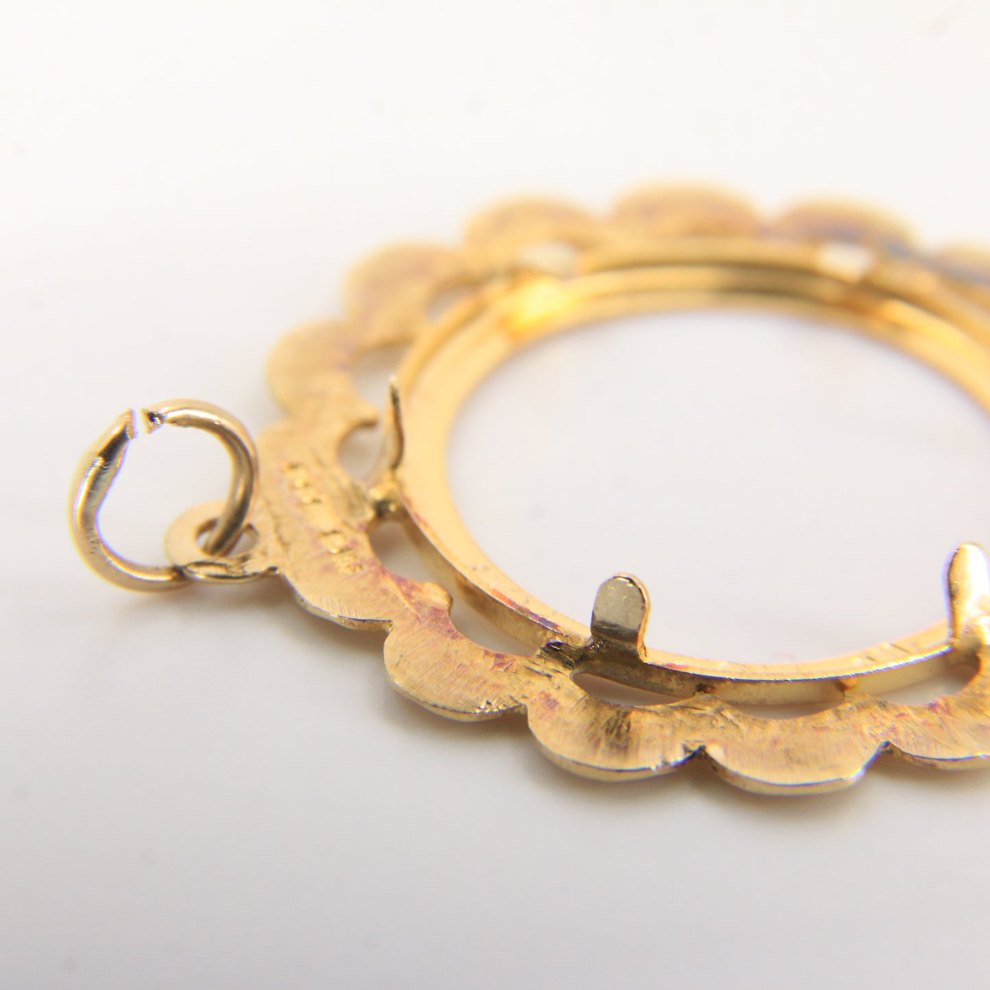 Vintage 9ct Hallmarked Gold Half Sovereign Pendant Mount Frame Charm Gift