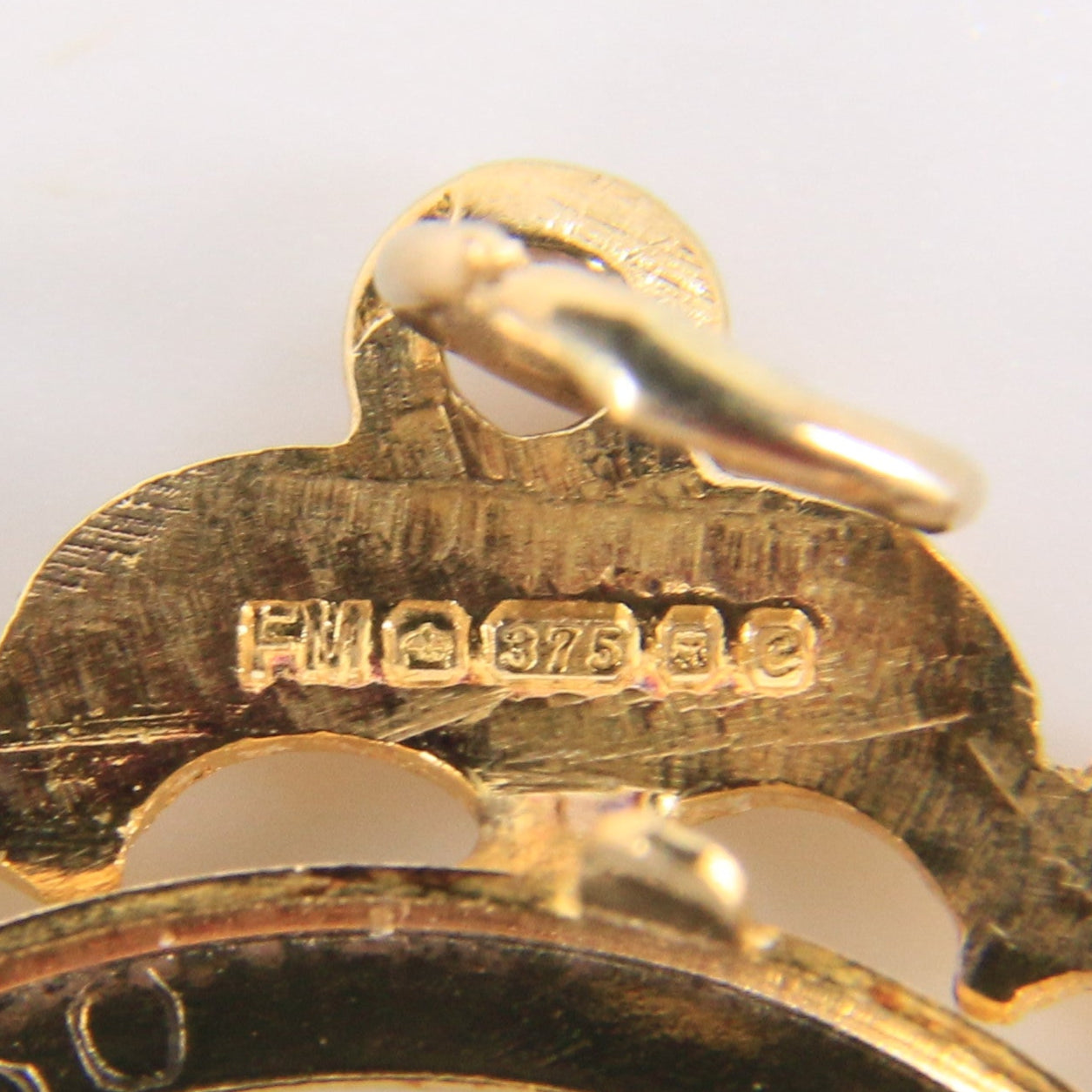 Vintage 9ct Hallmarked Gold Half Sovereign Pendant Mount Frame Charm Gift