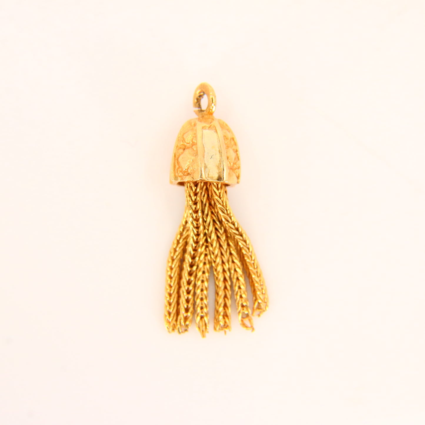 Vintage 18K Tassel Charm Unmarked 18 Carat Yellow Gold Pendant