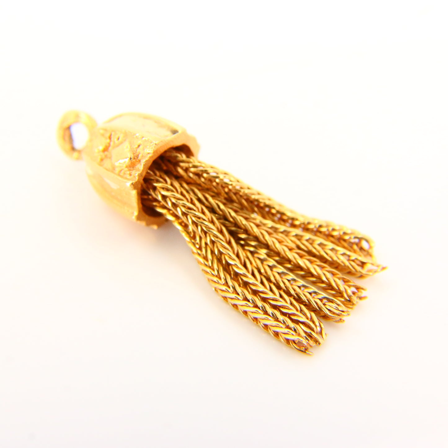 Vintage 18K Tassel Charm Unmarked 18 Carat Yellow Gold Pendant