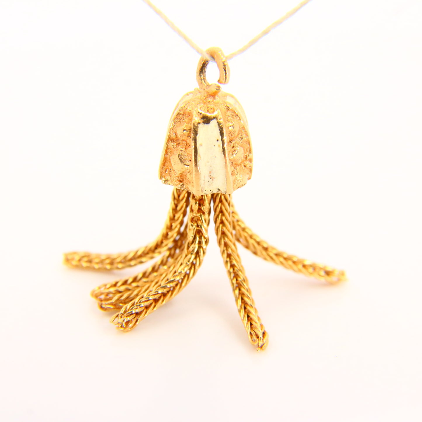 Vintage 18K Tassel Charm Unmarked 18 Carat Yellow Gold Pendant