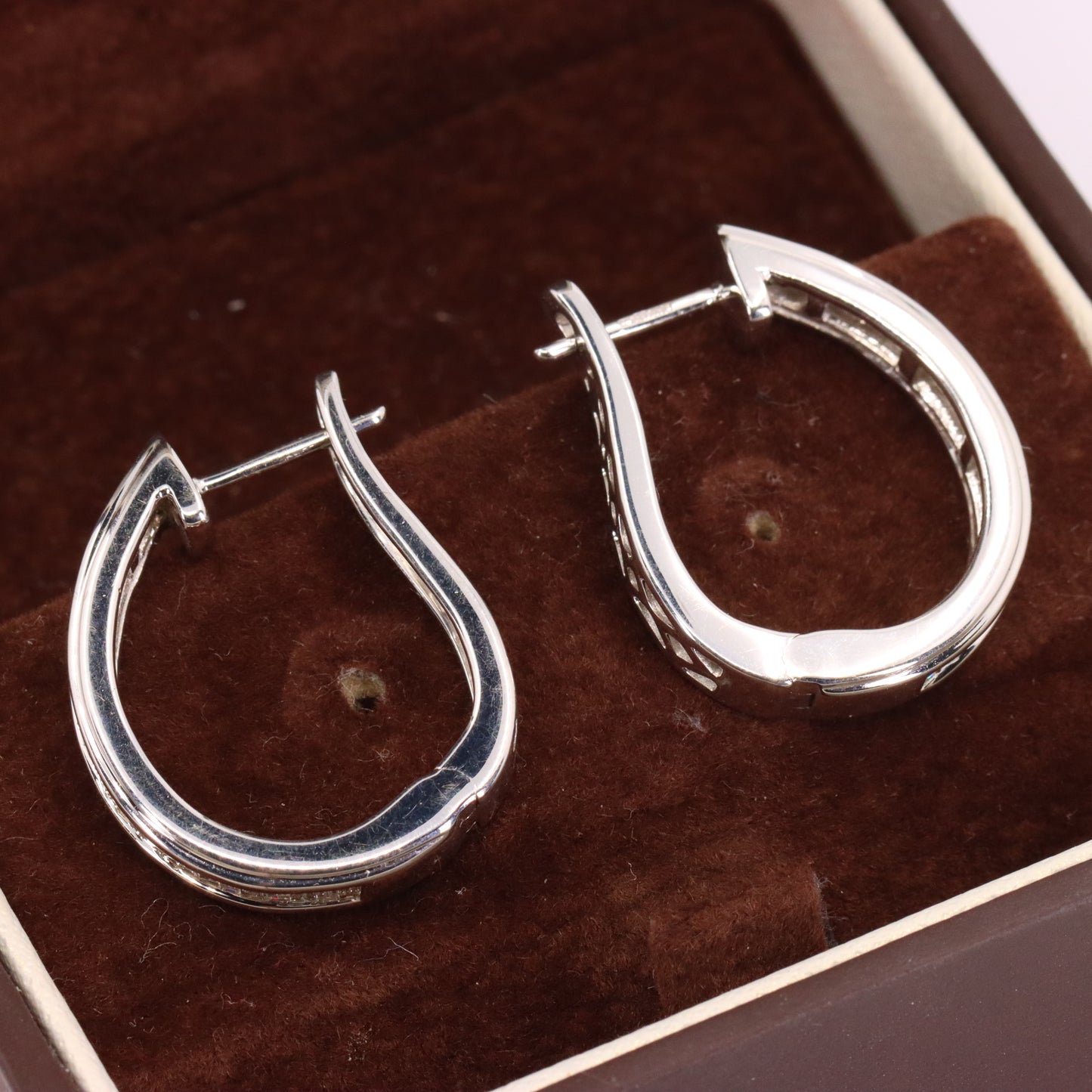 Vintage 9ct Hallmarked White Gold Hoop Earrings Diamond Baguette Set Boxed Gift