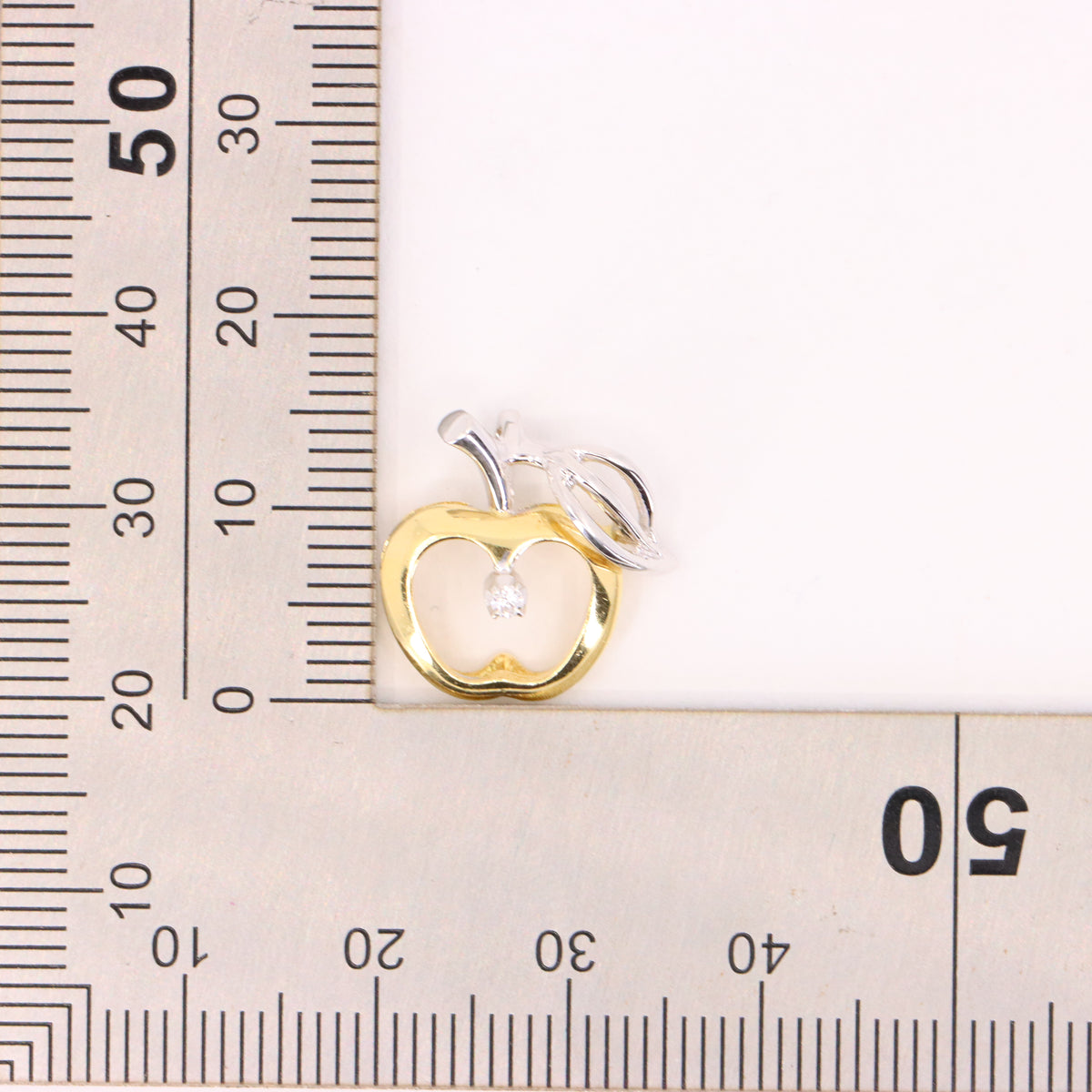 Vintage 18ct Hallmarked Gold Diamond Apple Fruit Charm Two Tone Teacher Pendant