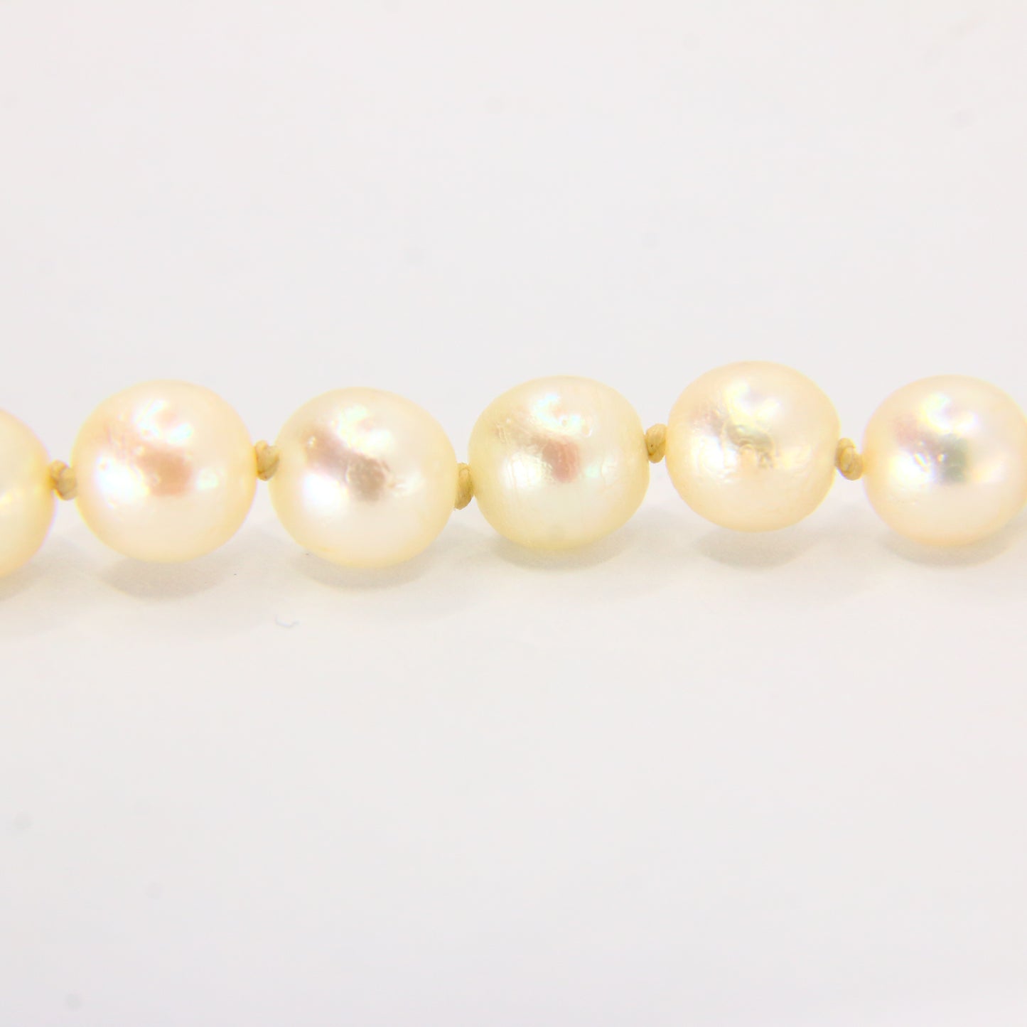 Vintage Pearl Necklace 25 inch Silver Clasp Graduated Beads Boxed