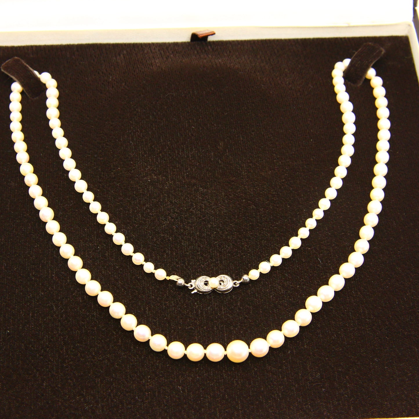 Vintage Pearl Necklace 25 inch Silver Clasp Graduated Beads Boxed