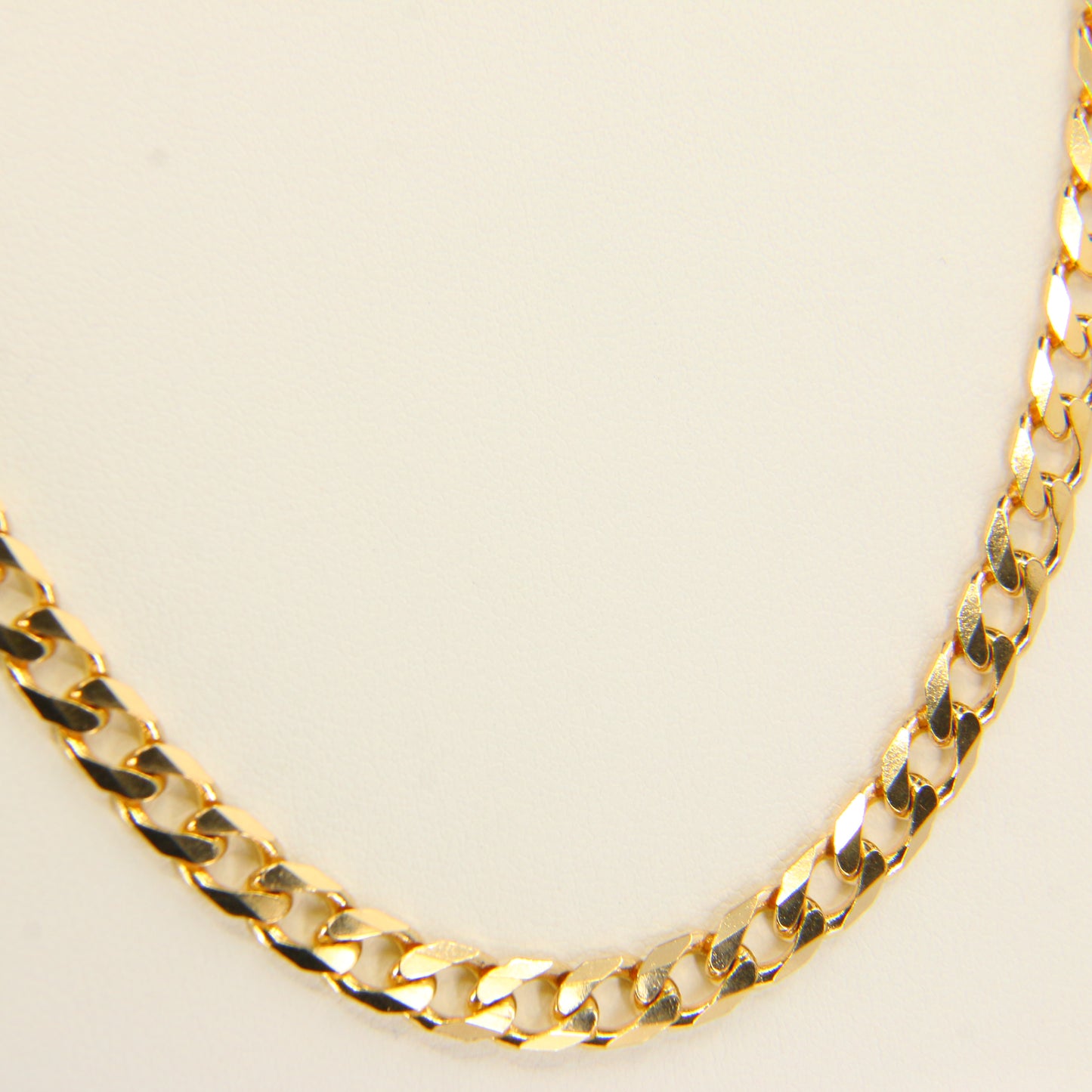 Vintage 9ct Heavy Solid Gold Chain Necklace Hallmarked Yellow Gold