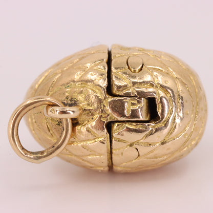 Vintage 9ct Hallmarked Yellow Gold Enamel Chick Opening Egg Charm Pendant Gift