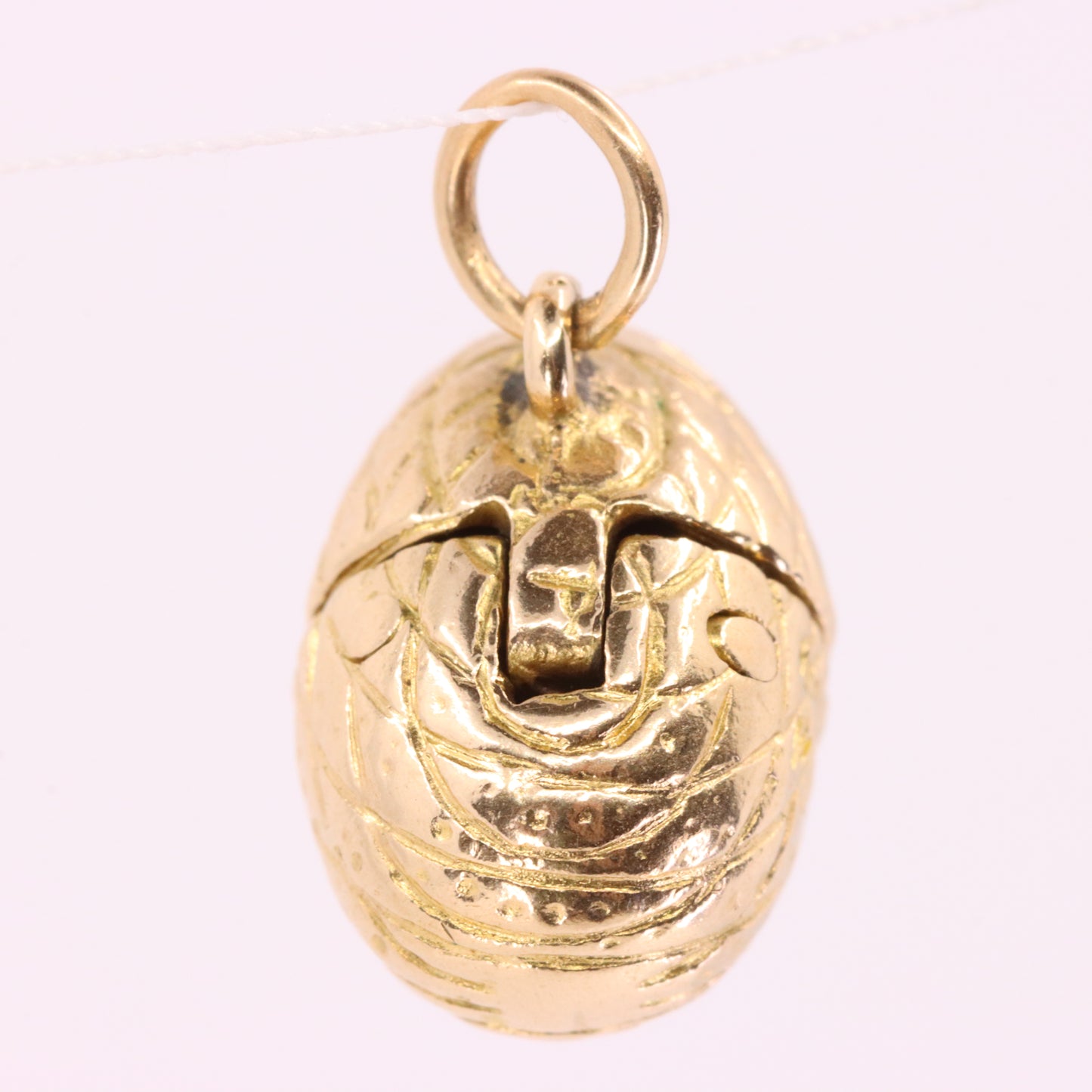 Vintage 9ct Hallmarked Yellow Gold Enamel Chick Opening Egg Charm Pendant Gift