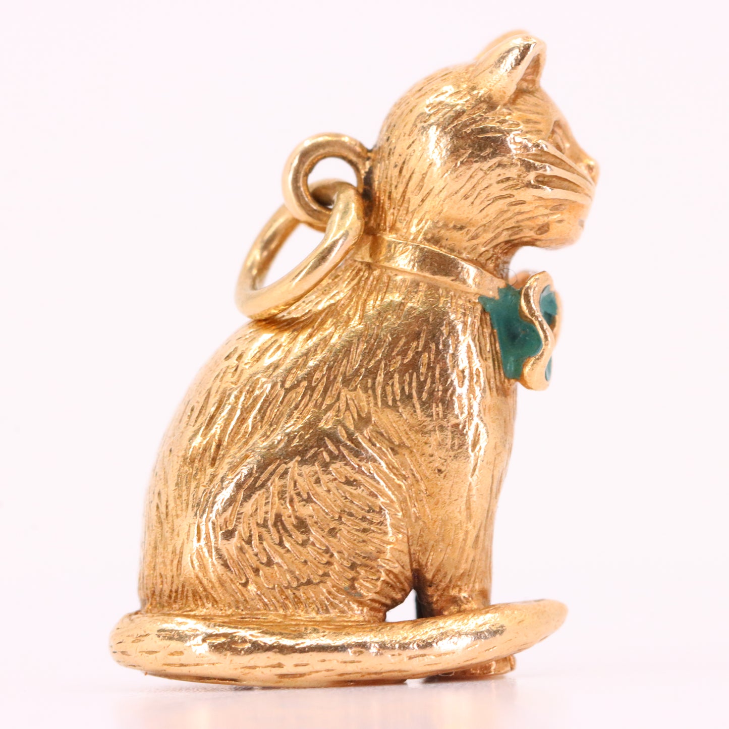 Vintage 9ct Hallmarked Yellow Gold Cat Pendant Enamel Bow Tie Animal Charm Gift
