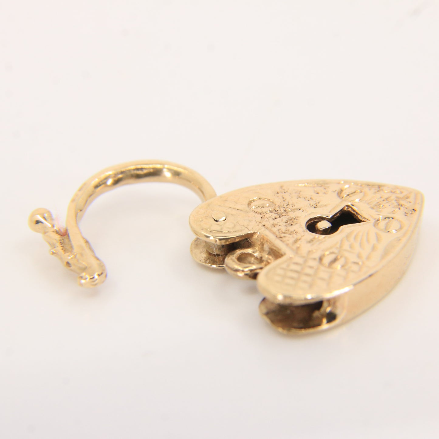 Vintage 9ct Engraved Heart Lock Gold Charm Padlock Closer Pendant Hallmarked