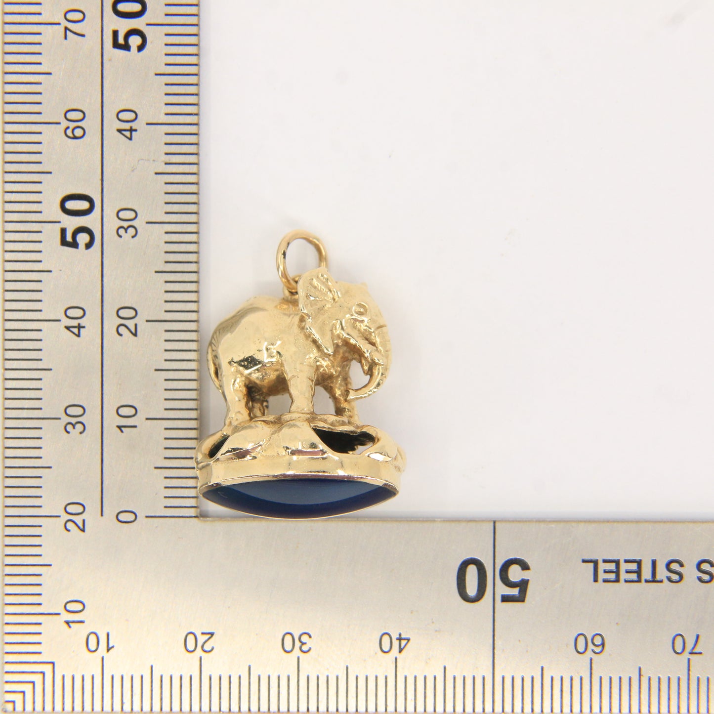 Vintage 9ct Gold Hallmarked Elephant Drop Pendant Charm Blue Agate