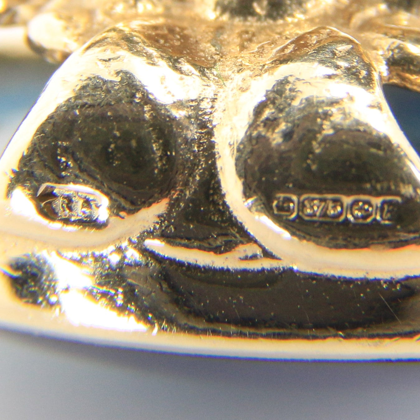 Vintage 9ct Gold Hallmarked Elephant Drop Pendant Charm Blue Agate