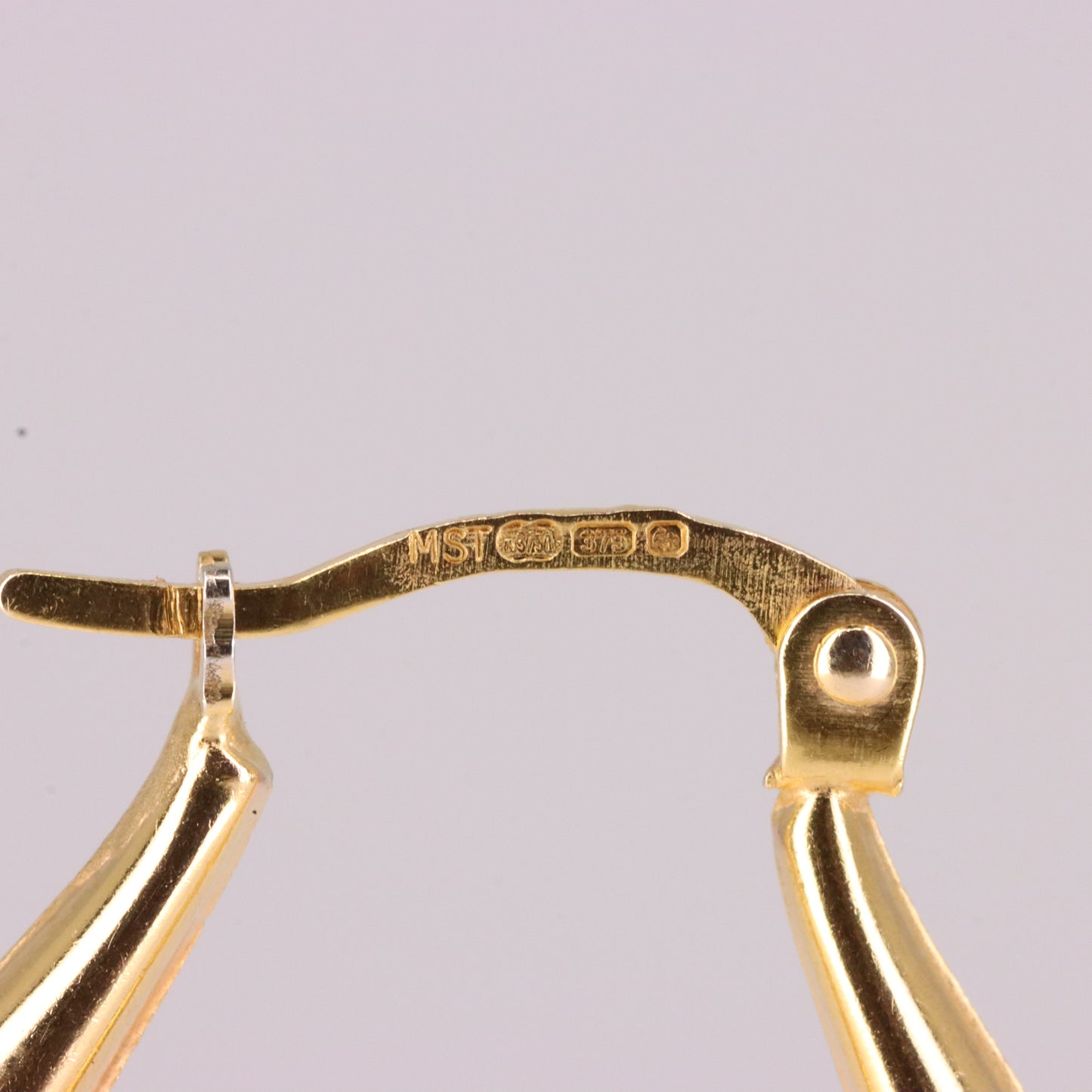 Vintage 9ct Hallmarked UnoAErre Italian Yellow Gold Hoop Earrings Boxed Gift