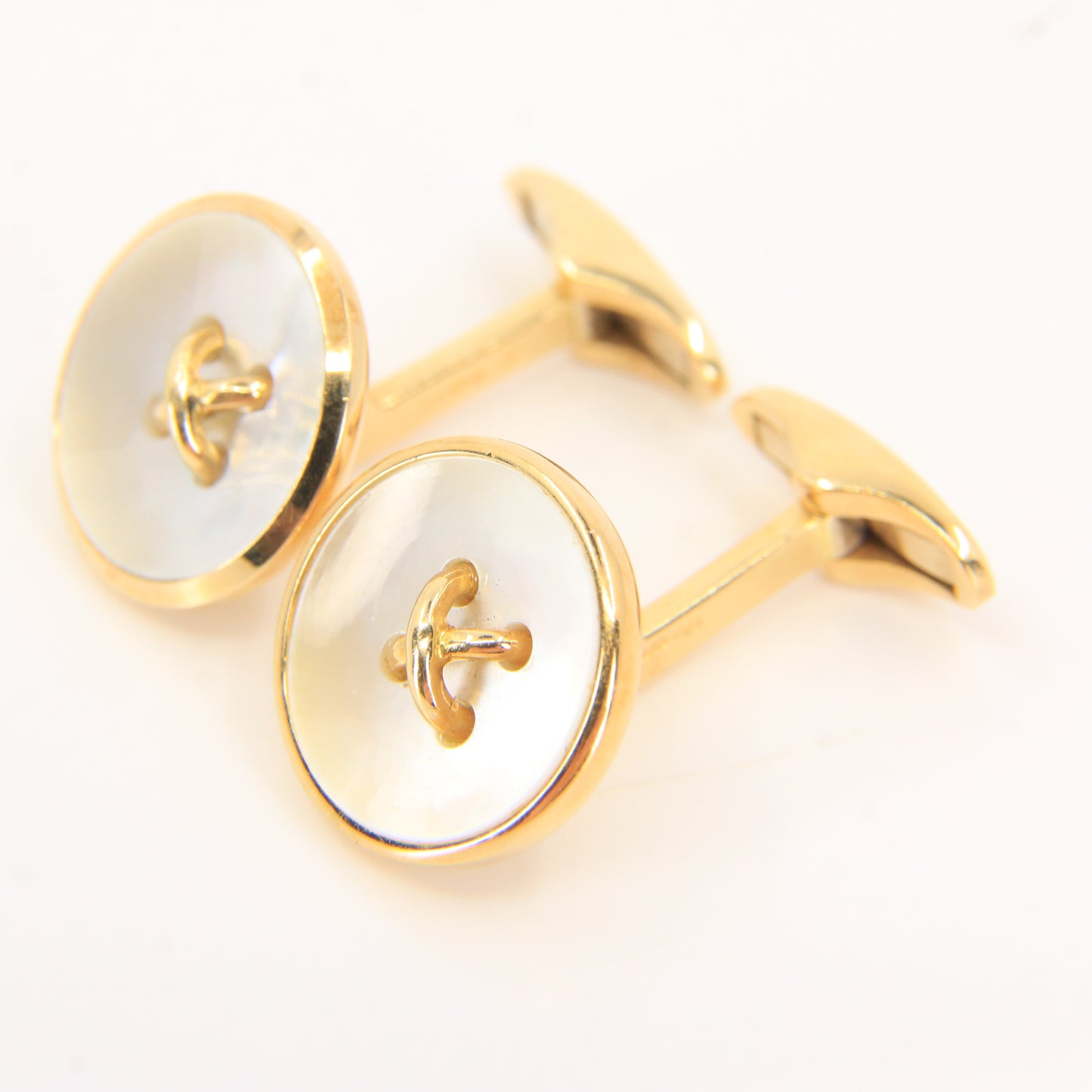 Vintage 18ct Gold Hallmarked Mother of Pearl Button Style Cufflinks Boxed