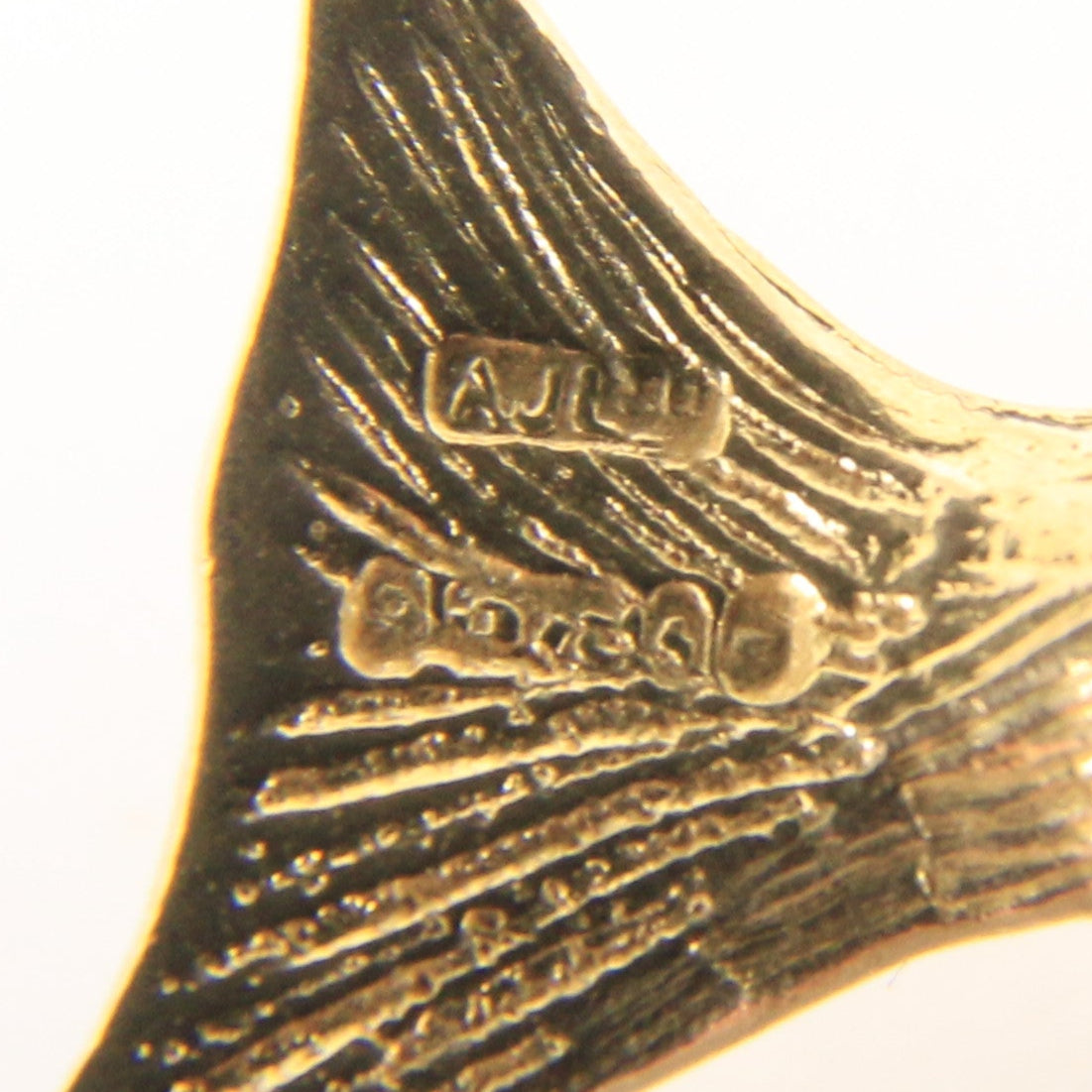 Vintage 9ct Gold Hallmarked Fish Pearl Charm Pendant Yellow Gold