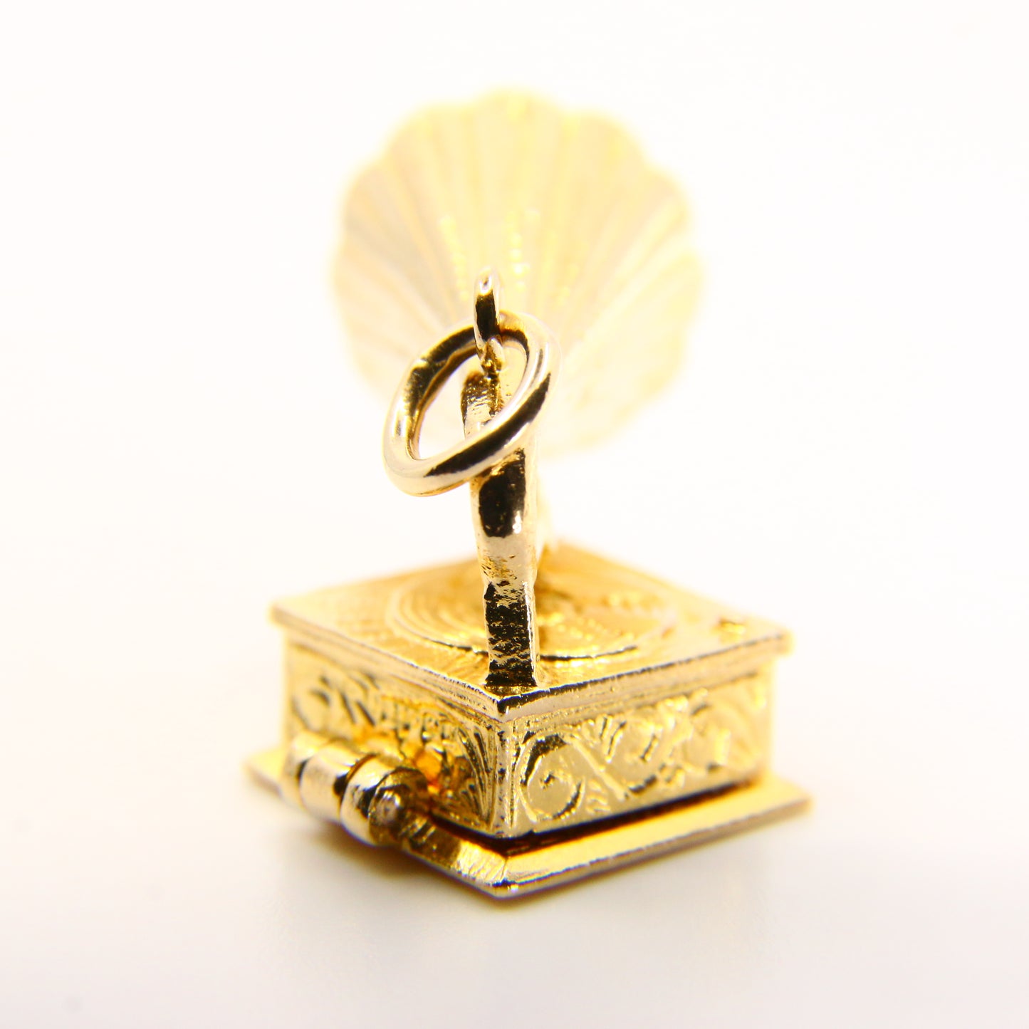 Vintage 9ct Gramophone Opening Charm Yellow Gold Hallmarked Vinyl Music Pendant