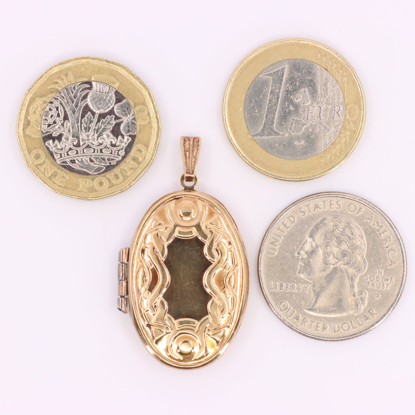 Vintage 9ct Hallmarked Gold Celtic 2 Photo Locket Pendant Yellow Gold Charm