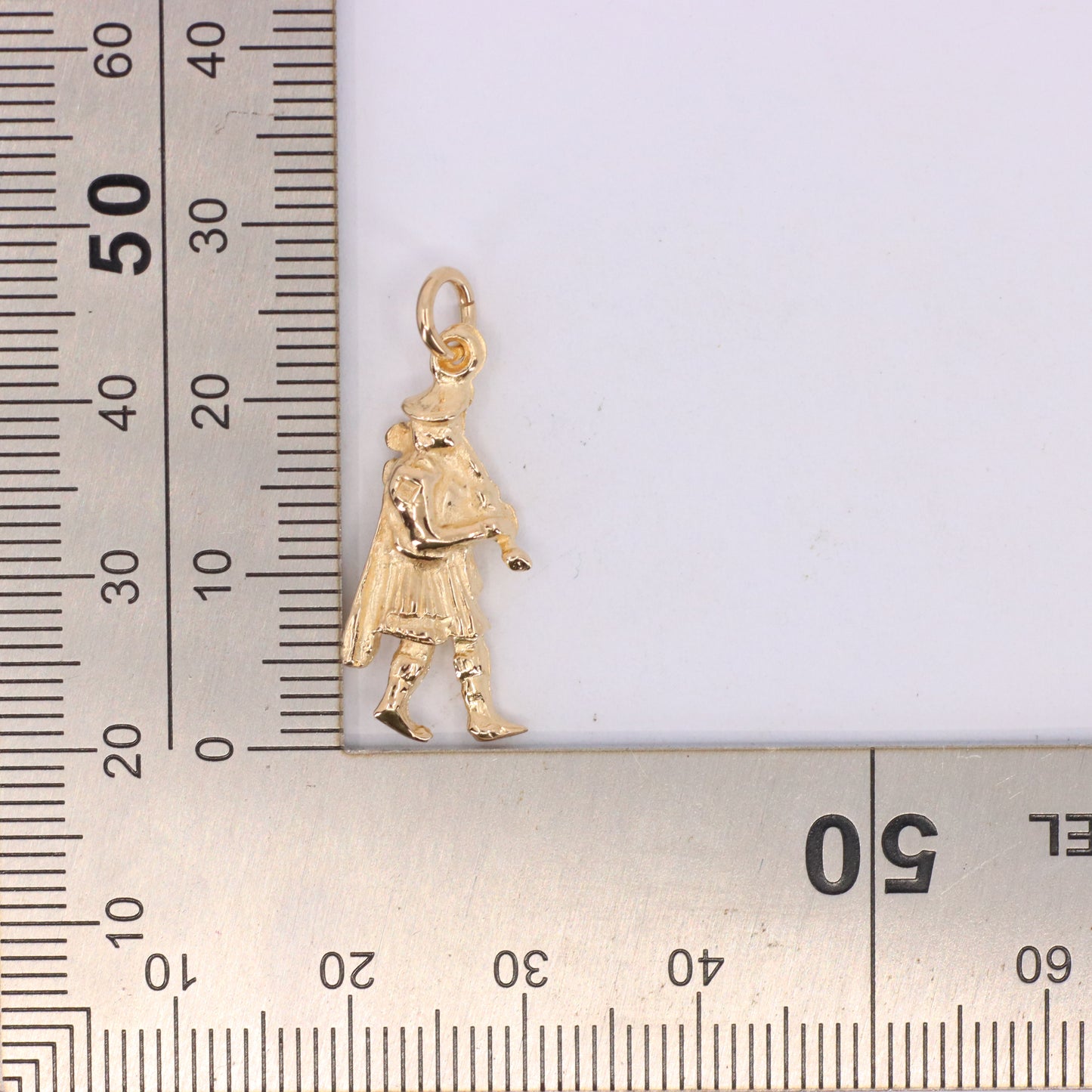 Vintage 9ct Hallmarked Yellow Gold Scottish Bagpiper Pendant Scotland Charm Gift