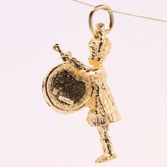Vintage 9ct Hallmarked Gold Scottish Drum Corps Pendant Bagpipe Band Charm Gift