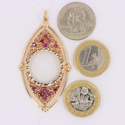 Vintage 9ct Hallmarked Gold Full Sovereign Coin Mount Pendant Display Frame