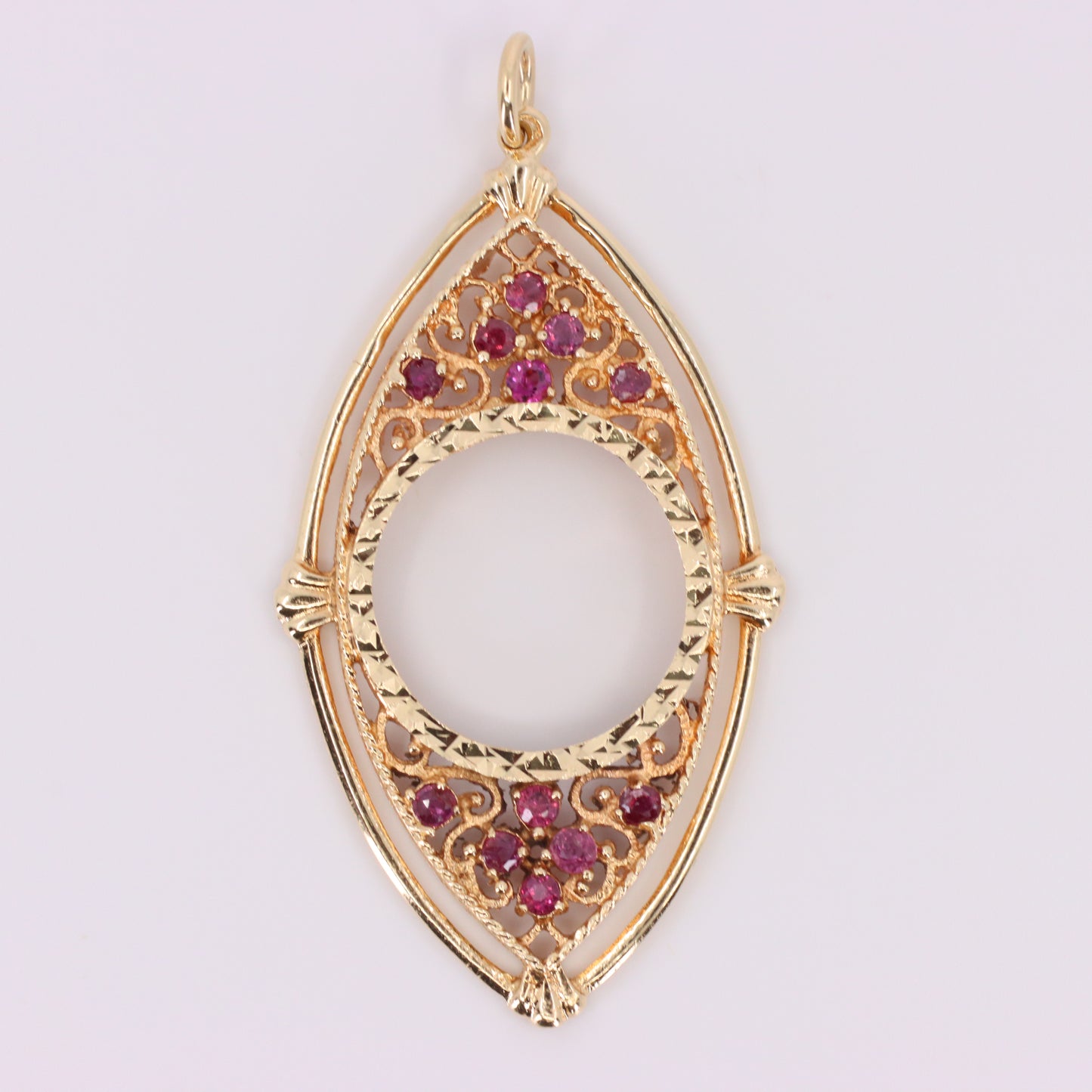 Vintage 9ct Hallmarked Gold Full Sovereign Coin Mount Pendant Display Frame